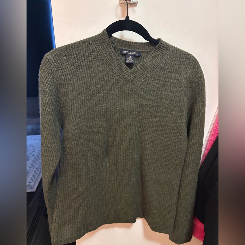 banana republic extra fine merino wool sweater